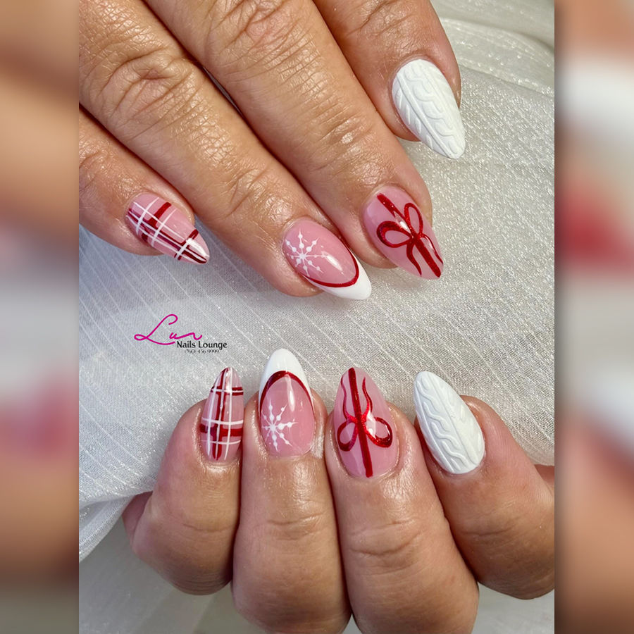 Christmas Nails at LUV Nails Lounge